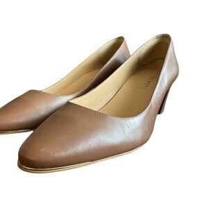 Talbots Sz 8M Camel Color Heels